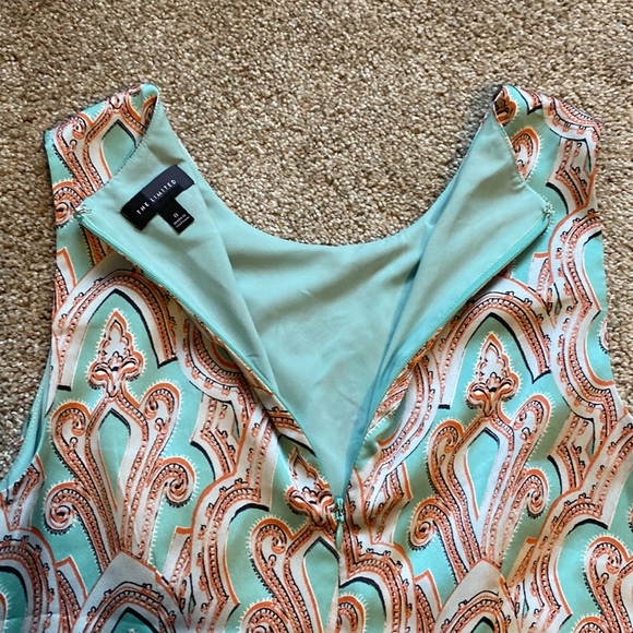 EUC Women’s Size 8 The Limited Dress in Mint and Coral, Sleeveless, Flowy - Picture 11 of 11